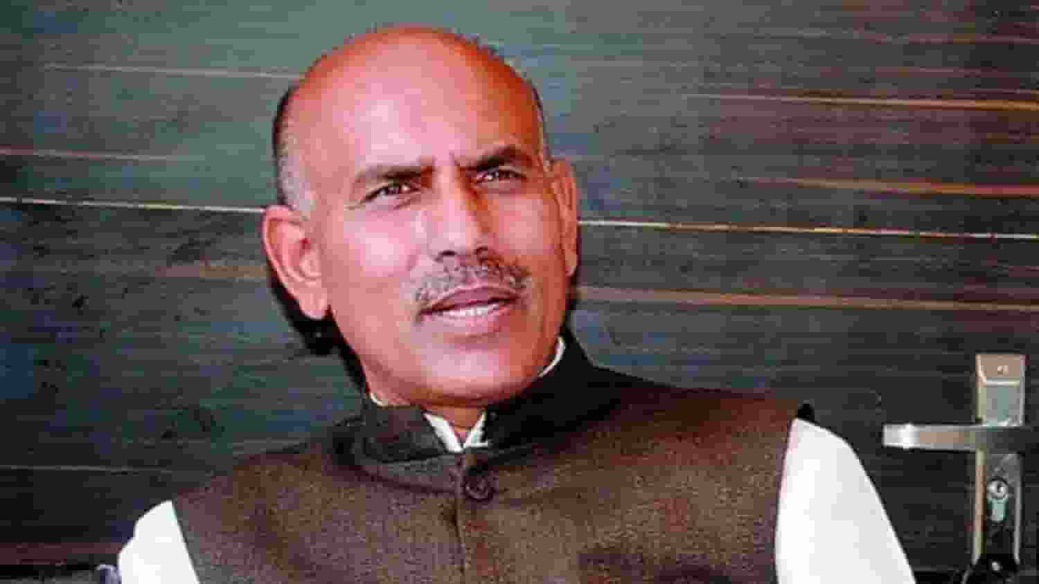 दलित सिपाही से कांग्रेस नेता ने की बदसलूकी, जातिगत टिप्पणी के आरोप Krishna Nand Tripathi