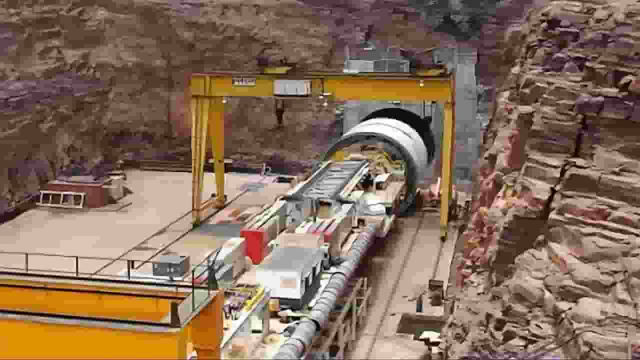 तेलंगाना टनल हादसा: 8 अभी भी फंसे, PM मोदी ने CM रेवंत से की बात Telangana Crisis