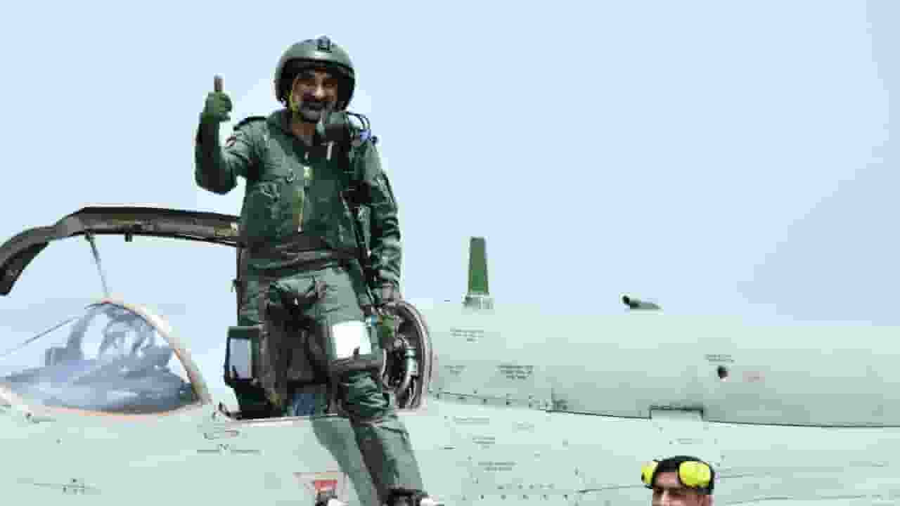 मिग-21 को अलविदा: 1971 युद्ध से बालाकोट तक वीरता की कहानी Air Chief Marshal With Mig-21
